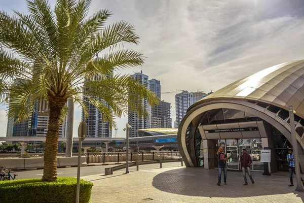 Dubai metro station — Stock Photo, Image