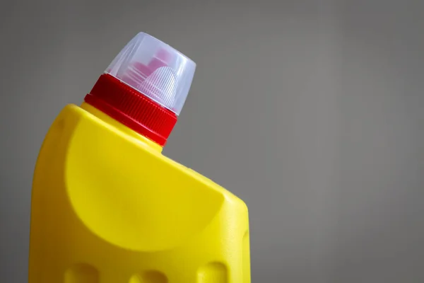 Крупный План Дезинфицирующего Средства Пластиковой Бутылке — стоковое фото