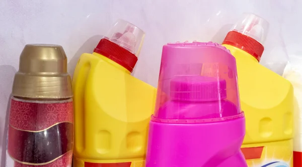 Крупный План Дезинфицирующего Средства Пластиковой Бутылке — стоковое фото