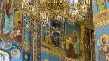 Kurtarıcının Kilisesi Kan Döküyor (Diriliş Katedrali)