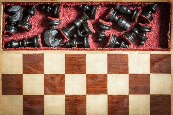 Satranç Taşları Oyun Dışı Tepsilerde Duruyor — Stok fotoğraf