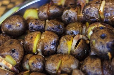 şiş kebap patates ve yağ dilim