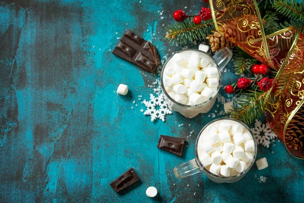 Forró Csokoládé Marshmallows Egy Kék Vagy Konkrét Asztalra Másolja Hely — Stock Fotó