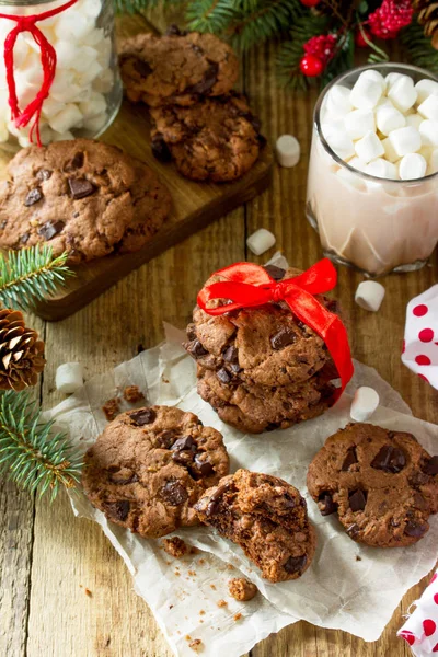 Sült Karácsonyi Süti Házi Csokoládé Chip Cookie Kat Egy Fából — Stock Fotó