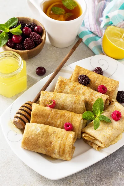 Healthy Pancakes Breakfast Stack Homemade Thin Pancakes Crepes Whole Grain — Stock Photo, Image