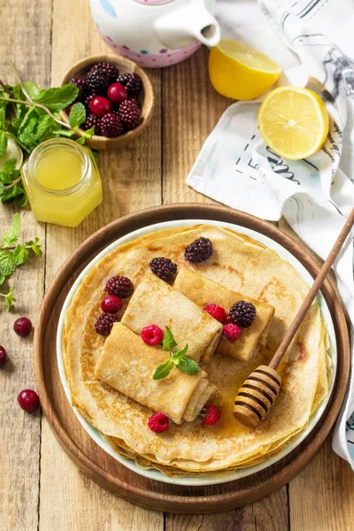 Healthy Pancakes Breakfast Stack Homemade Thin Pancakes Crepes Rustic Table — Stock Photo, Image