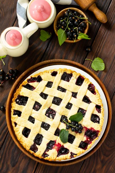 Berry pie summer. Sweet pie, tart with fresh berry currant. Deli