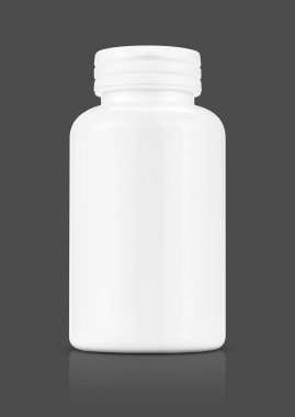 Boş için ek ürün izole kırpma yoluyla gri arka plan üzerinde beyaz plastik şişe ambalaj