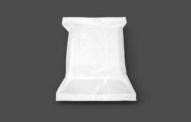 beyaz bebek plastik torba ya da kağıt mendil paketleme gri arka plan üzerinde izole mendil