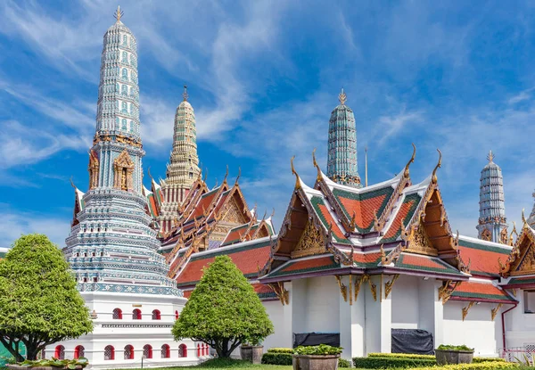 Wat Phra Kaew Temple of the Emerald Buddha the most popular landmark in Bangkok Thailand — Stock Photo, Image