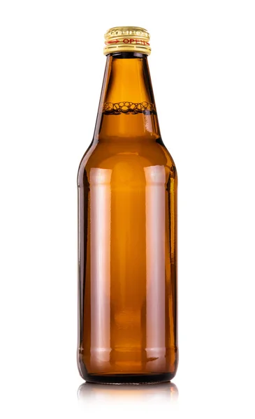 Бутылка коричневого стекла напиток изолирован на белом фоне — стоковое фото