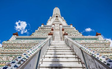 Wat Arun stupa Şafak Tapınağı ya da Wat Arun Ratchawararam Ratchawaramahawihan Chao Phraya Rive, Tayland