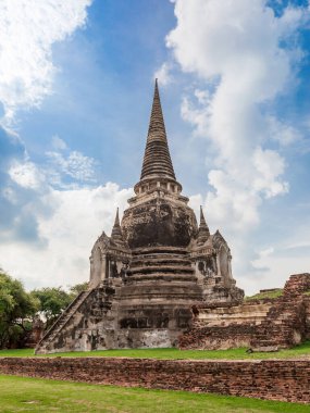 Ayutthaya Tarih Parkı 'ndaki Wat Phra Si Santhe Tapınağı' nın Pagoda 'sı, burası Bangkok Tayland yakınlarındaki antik başkent ve güzel tarihi simgedir.