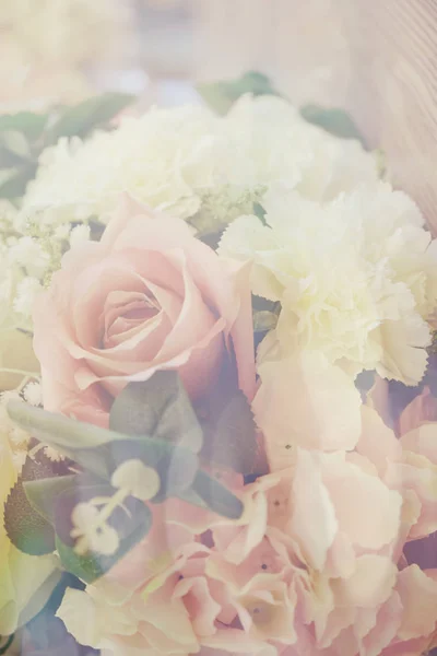 Ramo Flores Hermosas Con Color Filtro —  Fotos de Stock