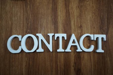 ahşap küpleri harf alfabe ile yapılan kelime bize ulaşın