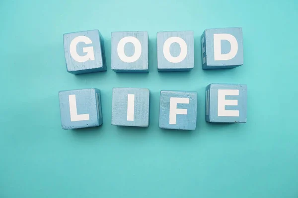 Καλή Ζωή Δημιουργήθηκε Κύβους Γράμματα Του Αλφαβήτου Μπλε Φόντο — Φωτογραφία Αρχείου