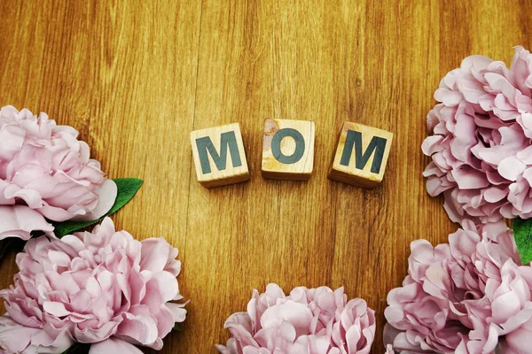 Happy Mother Day Concept Met Alfabetletters Ruimte Houten Achtergrond — Stockfoto