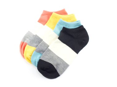 renkli çorap koleksiyonu izole beyaz arka plan üzerinde