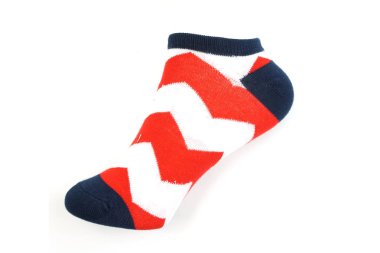 Kırmızı ve beyaz şerit izole üzerinde beyaz arka plan çorap