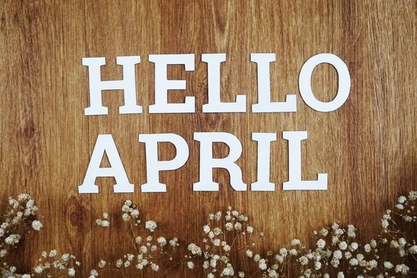 Hello April Alphabet Lettres Avec Fleur Séchée Sur Fond Bois — Photo