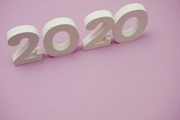 2020 Szczęśliwego Nowego Roku Kopią Miejsca Fioletowym Tle — Zdjęcie stockowe