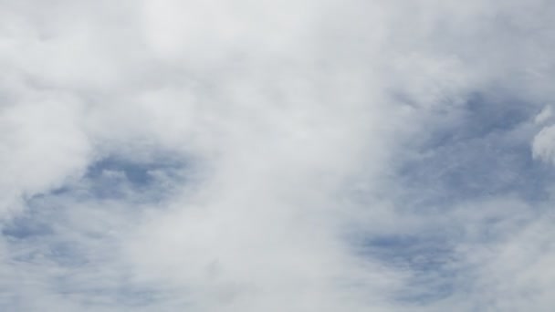 Cielo Azul Nubes Blancas Fondo Natural Abstracto Movimiento — Vídeos de Stock