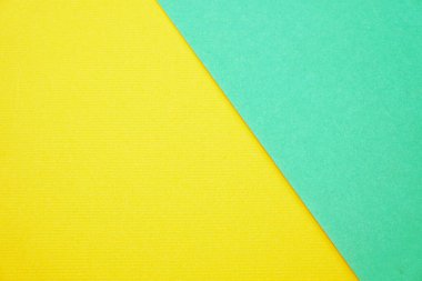 Yeşil naneli ve sarı desenli geometrik arkaplan