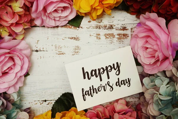 Happy Fathers Day Card Con Fiori Colorati Cornice Confine Sfondo — Foto Stock