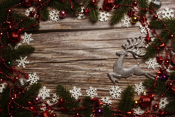クリスマスと新年の休日木製の背景に背景組成物 — ストック写真