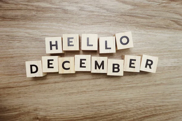 Ciao Dicembre Alfabeto Lettere Con Decorazione Floreale Sfondo Legno — Foto Stock