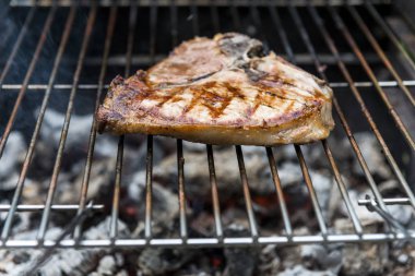 T-Bone chop domuz Barbekü ızgara