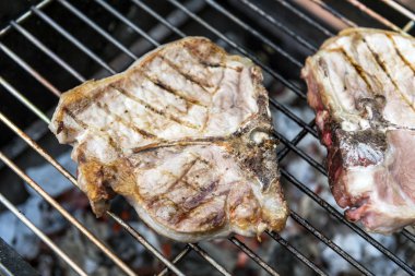 T-Bone chop domuz Barbekü ızgara