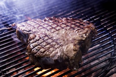 Porterhouse biftek fırında Barbekü ızgara