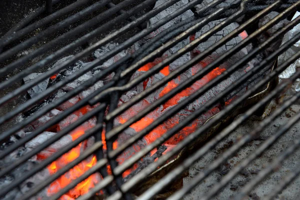 Detalj Glödande Glöden Grillen — Stockfoto