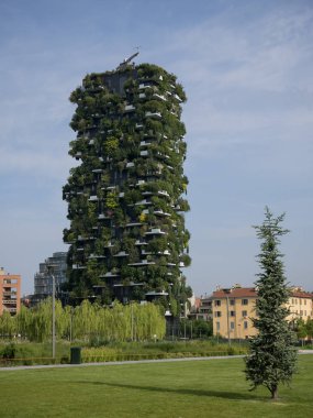 Milano'da Yeni Konut Binası- Dikey Orman