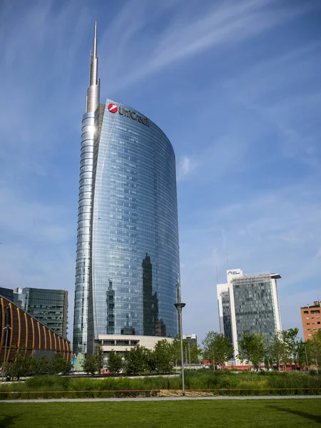 Milan ofis bölgesi, Unicredit Kulesi