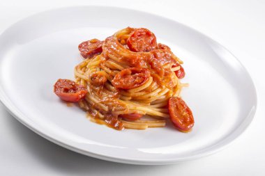 Domates soslu spagetti.