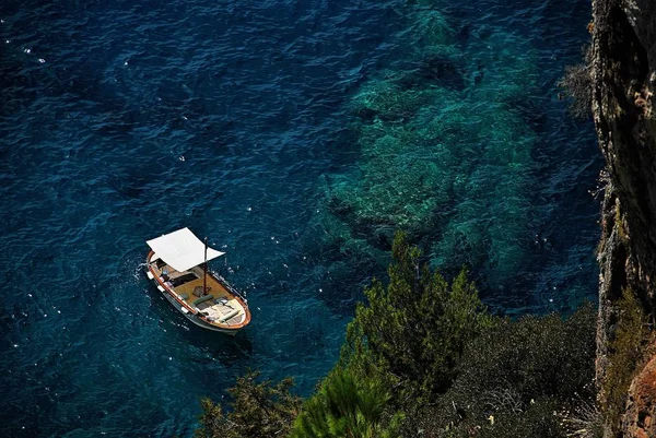 Capri Itália Barco Mar — Fotografia de Stock