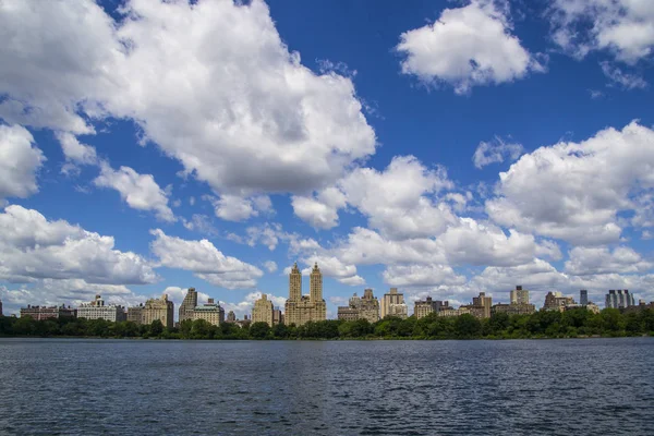 Skyline Acqua Cielo Central Park — Stockfoto