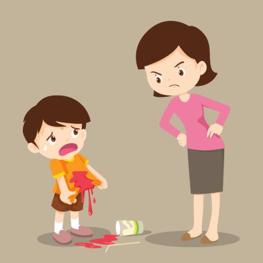 Küçük erkek gömlek ve Anne bak, lekeli shirt.accident içecek çocuklar, lekeli