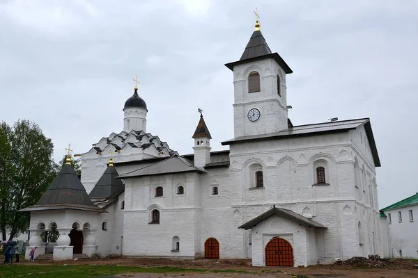 Церковь Покрова Пресвятой Богородицы Трапезной Александро Свирском Монастыре — стоковое фото