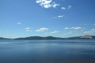 Kuibyshev rezervuar minimalist manzara