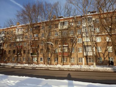 Dolgoprudny 'de beş katlı bir bina.