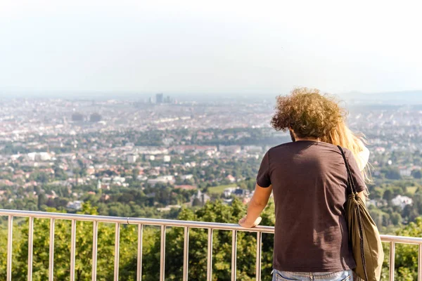 Viyana Avusturya May.30 2018, bin yıllık çift Kahlenberg dağ Viyana'dan şehir aşağı