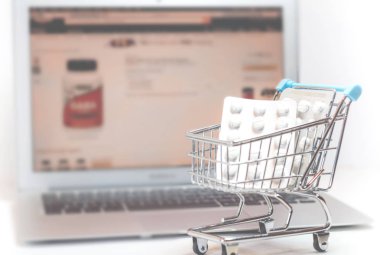 Medicine online alışveriş konsepti