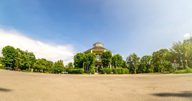 Lusthaus, Viyana'daki prater sokağının sonunda yer alan yuvarlak bir Pavilion and Restaurant'tır.