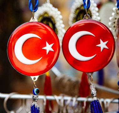 Türkiye'de ve bir nazar sembolü ile takı