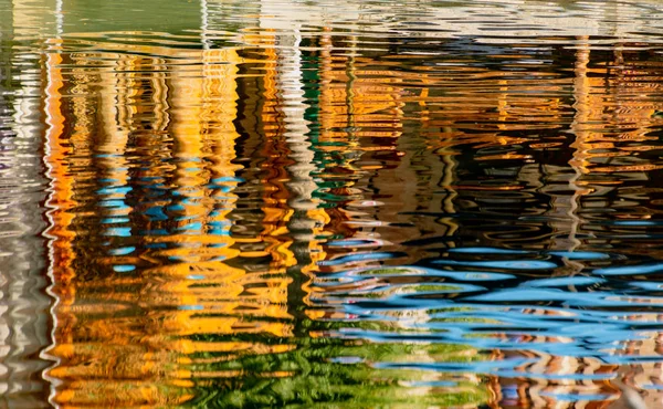 Modèle Fond Partir Des Reflets Des Bateaux Dans Eau — Photo