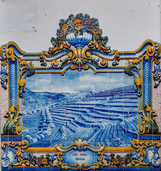 Taş duvar resimleri Pinhao tren istasyonunda, Portekiz