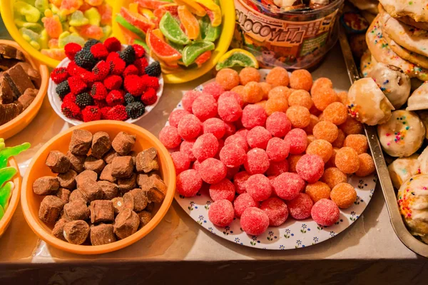 エクアドルのコーパスクリスティのお祝いで伝統的なお菓子 — ストック写真